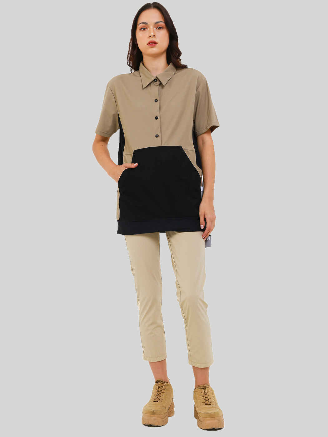 Unisex Front Pocket Utilitarian Shirt Female Beige