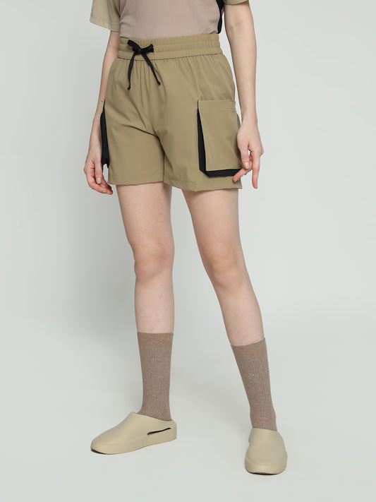 Utilitarian Female Hot Pants Beige